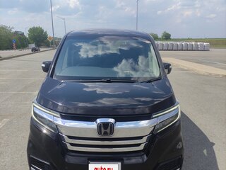 2018 Honda Stepwgn Spada V Рестайлинг, чёрный, 1980000 рублей, вид 1