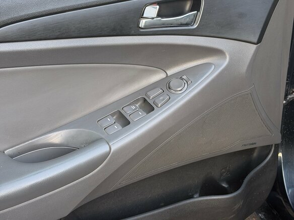 2011 Hyundai Sonata VI (YF), синий, 1110000 рублей - вид 18