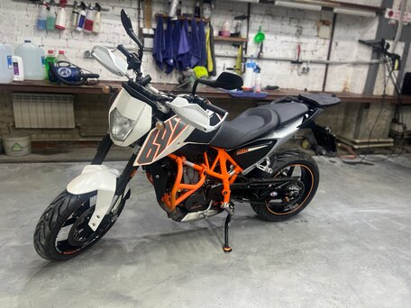 2012 KTM 690 Duke, белый, 500000 рублей, вид 3