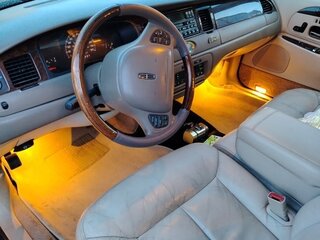 1999 Lincoln Town Car III, красный, 1350000 рублей, вид 5