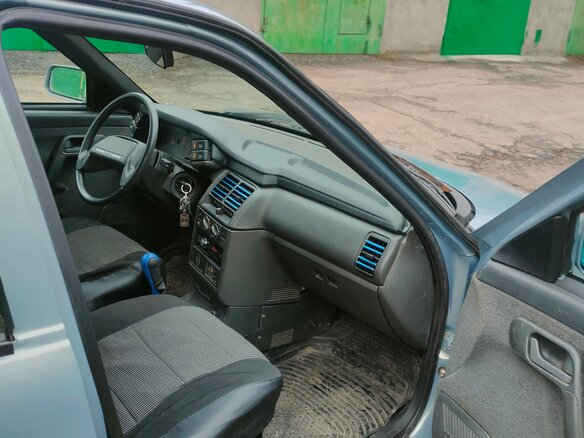 2002 Lada (ВАЗ) 2110, серый, 215000 рублей - вид 4