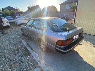 1988 Toyota Carina V (T170), серый, 300000 рублей, вид 3