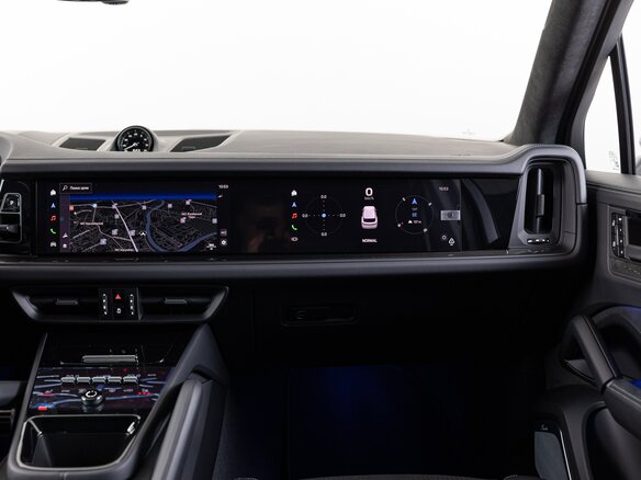 2026 Porsche Cayenne GTS III Рестайлинг, серый, 23690000 рублей - вид 21