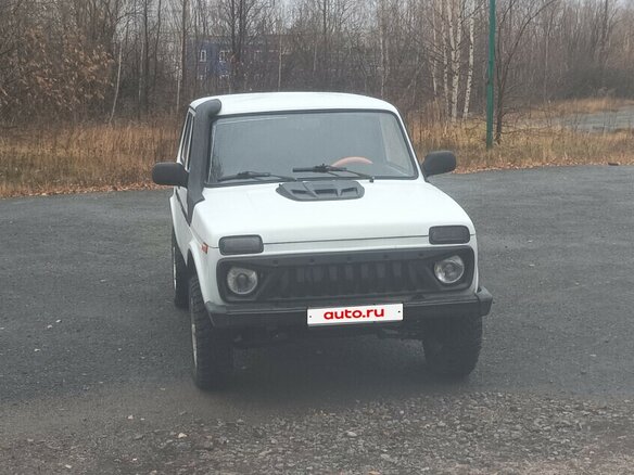 2008 Lada (ВАЗ) 2121 (4x4) I Рестайлинг, белый, 280000 рублей - вид 1
