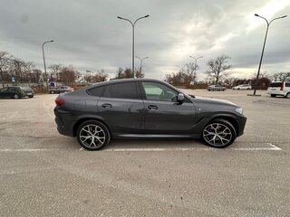 2021 BMW X6 40d III (G06), серый, 7800000 рублей, вид 5