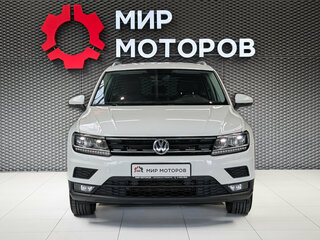 2017 Volkswagen Tiguan II, белый, 2080000 рублей, вид 2