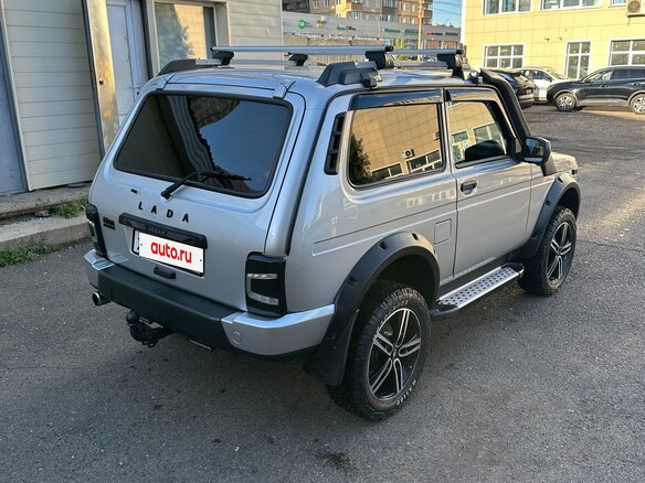 2021 Lada (ВАЗ) 2121 (4x4) Urban I Рестайлинг (2020), серебристый, 1200000 рублей - вид 4