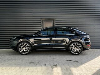 2026 Porsche Cayenne Coupé III Рестайлинг, чёрный, 22400000 рублей, вид 2