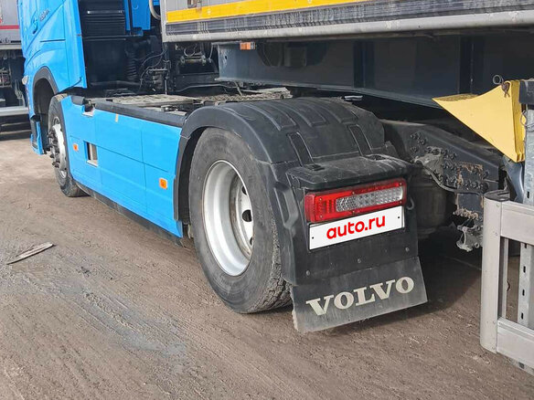 2021 Volvo FH 540, синий, 9314000 рублей - вид 5