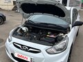 2013 Hyundai Solaris I, белый, 800000 рублей - вид 3