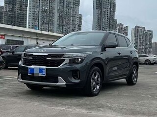 2023 Kia Seltos I Рестайлинг, чёрный, 1590000 рублей, вид 3