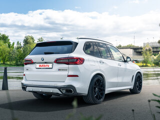 2019 BMW X5 M50d IV (G05/G18), белый, 8400000 рублей, вид 3