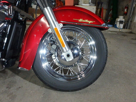 2023 Harley-Davidson Heritage, красный, 1400000 рублей, вид 4