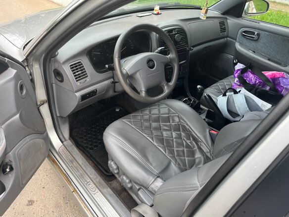 2003 Kia Magentis I Рестайлинг, серебристый, 279000 рублей - вид 4