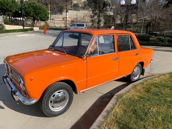 1974 Lada (ВАЗ) 2101, оранжевый, 500000 рублей - вид 2