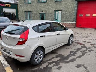 2015 Hyundai Solaris I Рестайлинг, бежевый, 880000 рублей, вид 5
