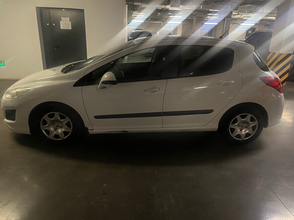 2012 Peugeot 308 I Рестайлинг, белый, 425000 рублей - вид 9
