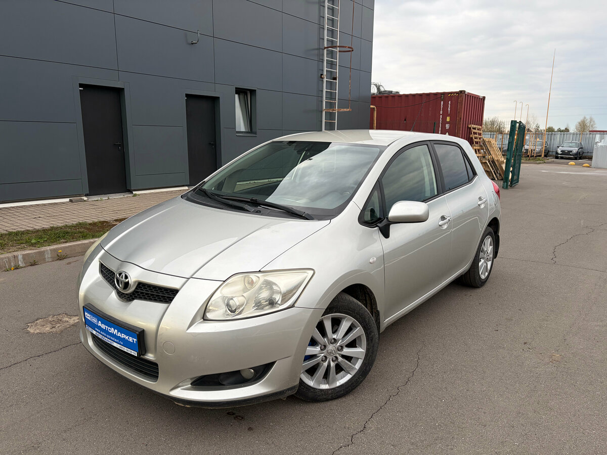 Открыть фотографии: Toyota Auris I
