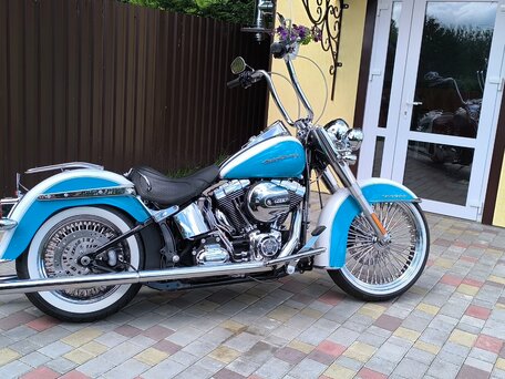 2015 Harley-Davidson Softail Deluxe, голубой, 1100000 рублей, вид 2