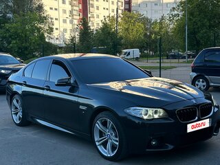 2013 BMW 5 серии 528i xDrive VI (F10/F11/F07) Рестайлинг, серый, 2200000 рублей, вид 2