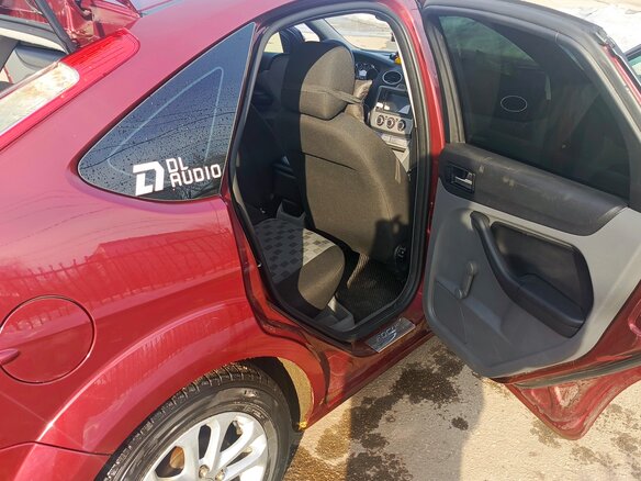 2008 Ford Focus II Рестайлинг, красный, 350000 рублей - вид 21