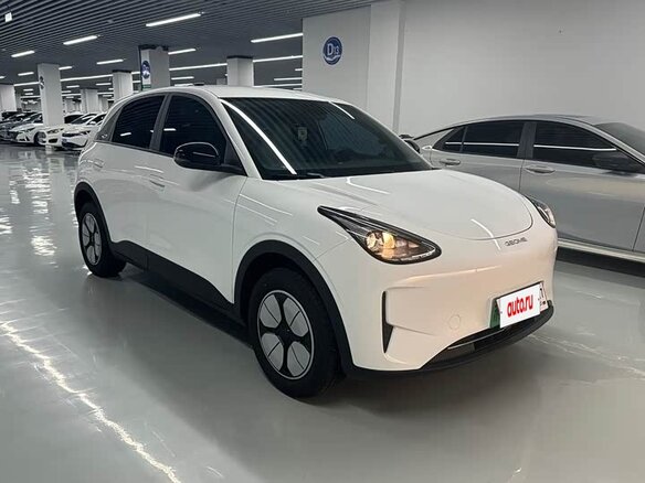 2025 Geely EX2, белый, 1691033 рублей - вид 2
