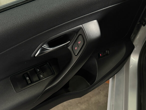 2013 Volkswagen Polo V, серебристый - вид 17