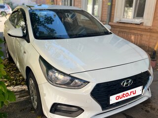 2018 Hyundai Solaris II, белый, 900000 рублей, вид 4