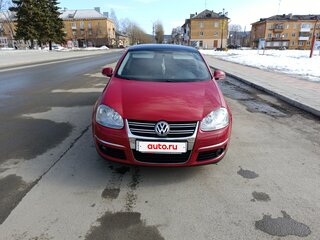 2010 Volkswagen Jetta V, красный, 480000 рублей, вид 2