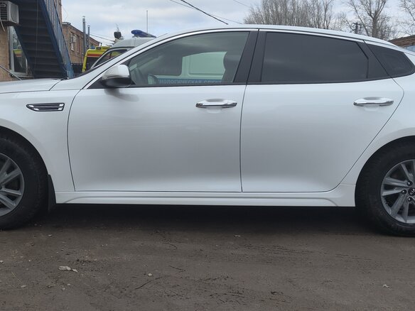 2020 Kia Optima IV Рестайлинг, белый, 1800000 рублей - вид 6