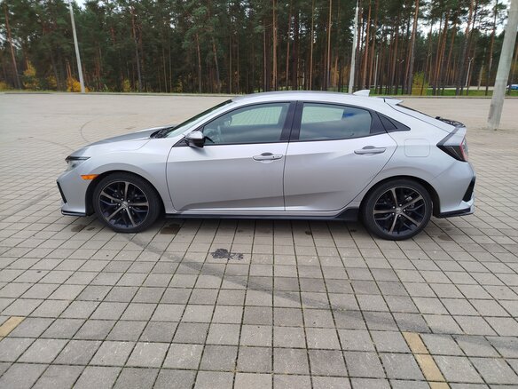 2021 Honda Civic X Рестайлинг, серебристый, 1420000 рублей - вид 5