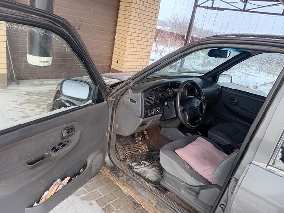 2001 Kia Sportage I, серый, 155000 рублей - вид 4