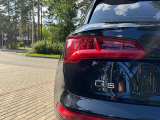 2019 Audi Q5 II (FY), чёрный, 3750000 рублей, вид 2