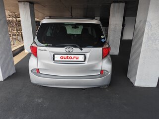 2011 Toyota Ractis II, серый, 630000 рублей, вид 4