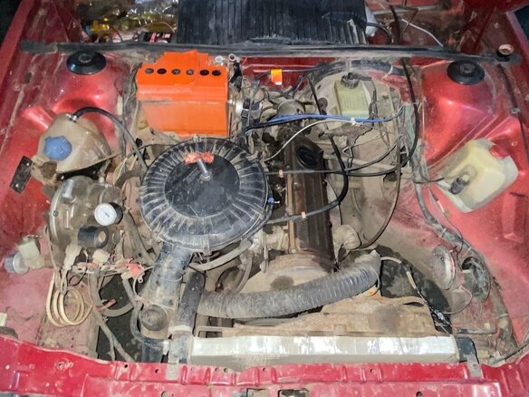 1982 Volkswagen Passat B2, красный, 55000 рублей - вид 5