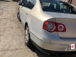 2009 Volkswagen Passat B6, серебристый, 580000 рублей, вид 5