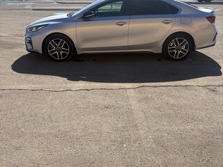 2020 Kia Cerato IV, серый, 1950000 рублей, вид 4
