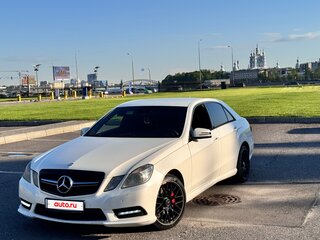 2011 Mercedes-Benz E-Класс 200 7G-Tronic IV (W212, S212, C207), белый, 1340000 рублей, вид 2