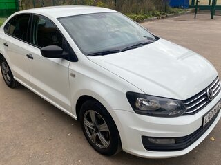 2016 Volkswagen Polo V Рестайлинг, белый, 525000 рублей, вид 2