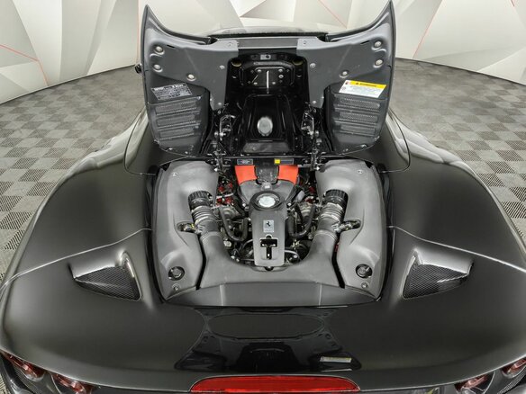 2021 Ferrari F8 Spider, чёрный, 29990000 рублей - вид 10