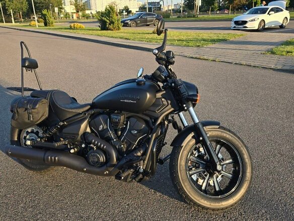 2024 Indian Scout, чёрный, 1693851 рублей - вид 1