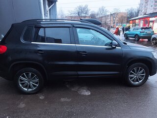 2014 Volkswagen Tiguan I Рестайлинг, чёрный, 1150000 рублей, вид 4
