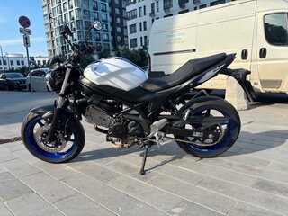2016 Suzuki SV 650, белый, 525000 рублей, вид 1