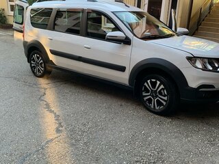 2022 Lada (ВАЗ) Largus Cross I Рестайлинг, белый, 1800000 рублей, вид 5