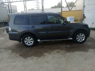 2011 Mitsubishi Pajero IV, серый, 1700000 рублей, вид 3
