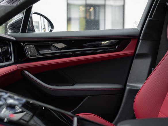 2026 Porsche Panamera GTS III, чёрный, 28300000 рублей - вид 22