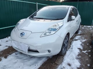 2016 Nissan Leaf (EM57) I (ZE0/AZE0), серебристый, 999999 рублей, вид 1