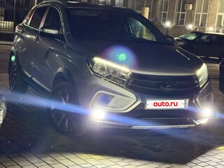 2018 Lada (ВАЗ) XRAY Cross I, серебристый, 875000 рублей, вид 1