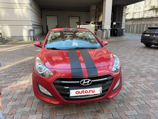 2015 Hyundai i30 II Рестайлинг, красный, 1400000 рублей, вид 3