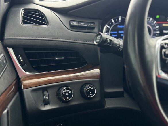 2020 Cadillac Escalade IV, белый, 3665000 рублей - вид 29